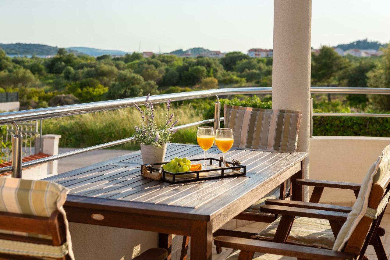 Apartments Tihi III โวดีเซ ภายนอก รูปภาพ