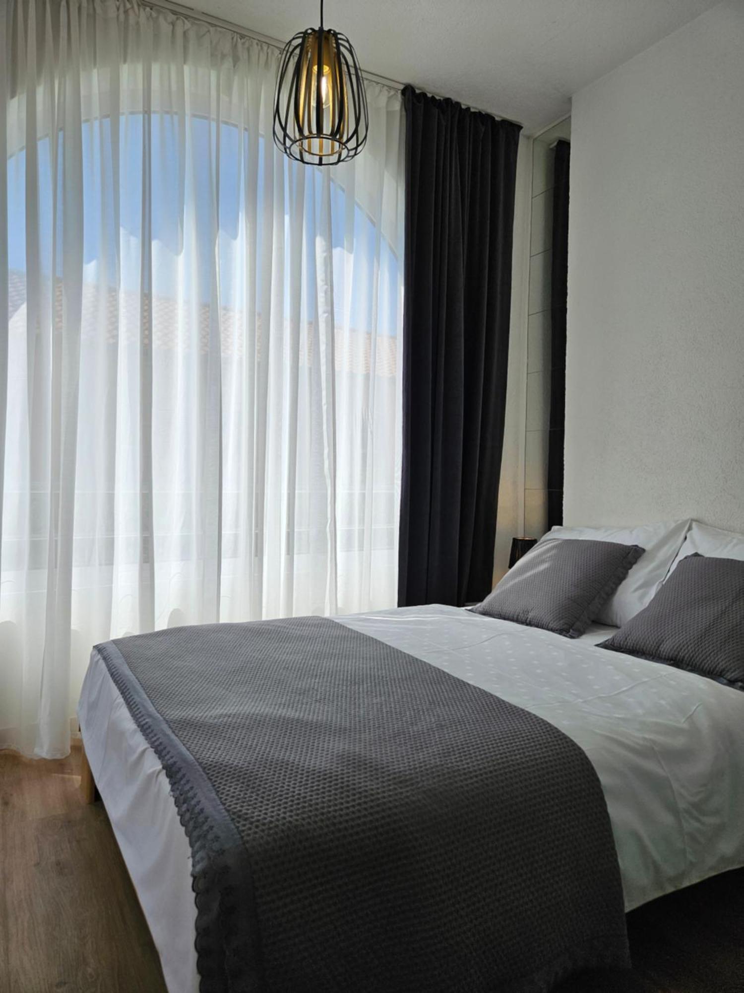 Apartments Tihi III โวดีเซ ภายนอก รูปภาพ