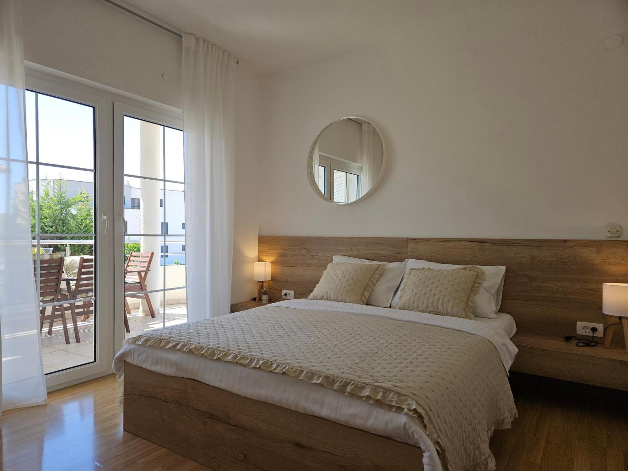 Apartments Tihi III โวดีเซ ภายนอก รูปภาพ